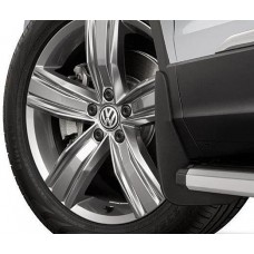 Оригинальные брызговики передние VW Tiguan 2016-2017+ 